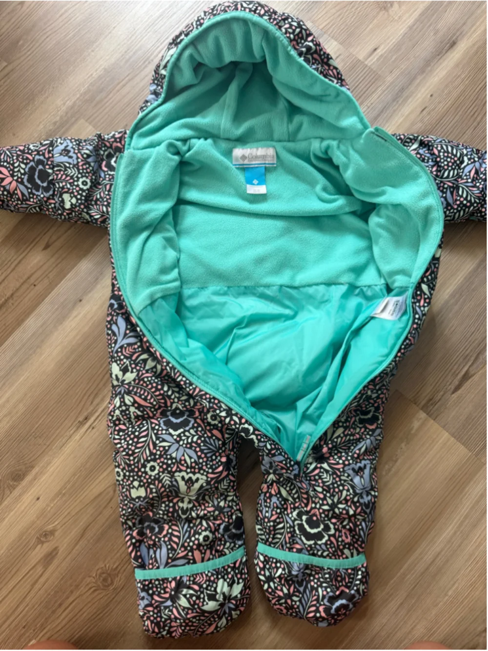 Columbia Snuggly Bunny Bunting size 12-18 Months
